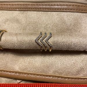Stella and Dot stackable gold ring